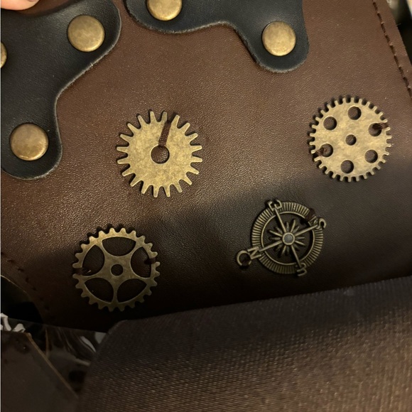 Spirit Halloween Steampunk Tiered Skirt and Peasant Blouse Costume Set, Sz L - Picture 12 of 16